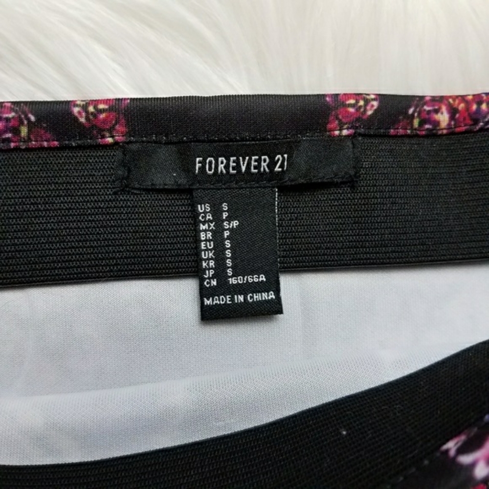 NWT Forever 21 Mandala Bodycon Skirt - Picture 7 of 7